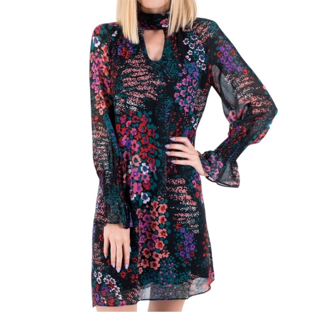 NWT Molly Bracken Black Floral Chiffon
Choker Collar Dress Size Medium